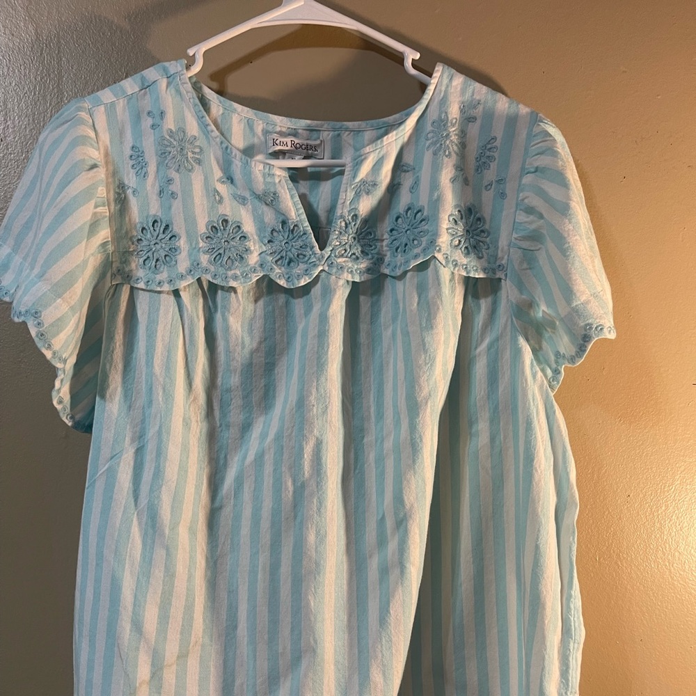 Kim Rogers ladies XL blouse with baby blue and white strips with detail neck